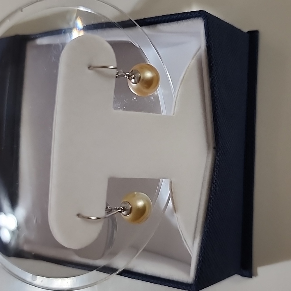 South Sea Golden Pearl Earrings
